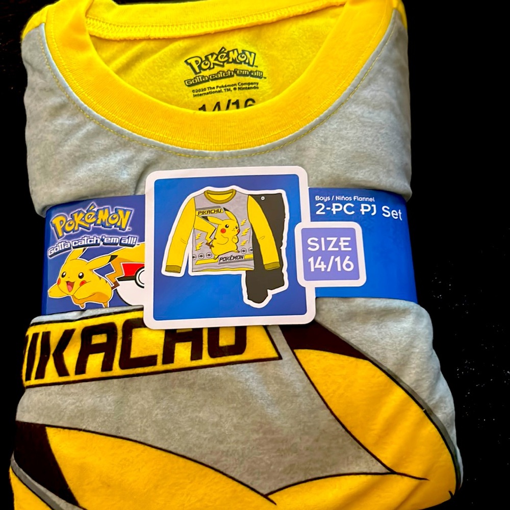 Pokémon boys size 14/16 pajamas set